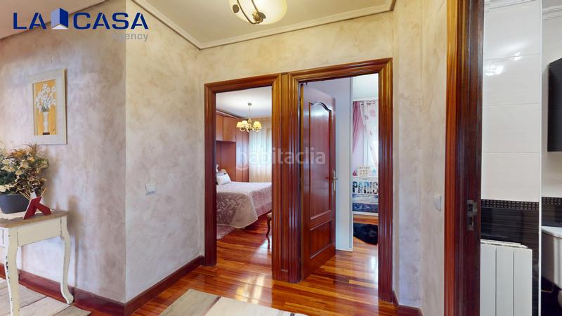 Foto ca72fb6f-33b8-4080-971a-420c0b8612fd. Piso en Erandio