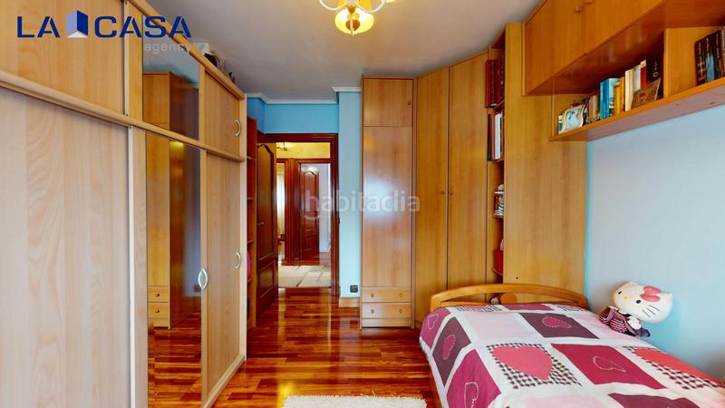 Foto eeffcc47-ff0d-484a-abdf-2d67a3b9bf76. Piso en Erandio