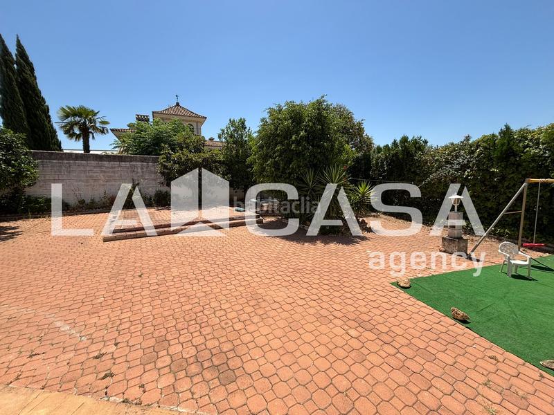 Foto 45d7af8a-9278-45c3-ac0e-2610ac9a943e. Chalet en cerros de Montequinto Montequinto