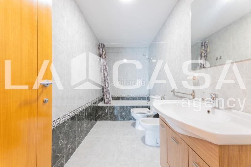 Foto d35c7fa4-e87e-497a-828b-0461e5525b5e. Piso en Malva Rosa Valencia