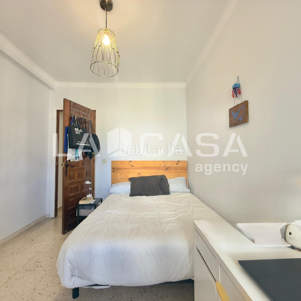 Foto 6974cd72-5709-4525-9778-5566b0f5b01a. Piso en Cruz Roja Sevilla