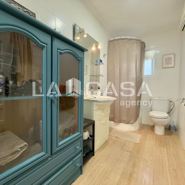 Foto 9acc6041-aaa0-4e3a-9085-114c64af9061. Piso en Cruz Roja Sevilla