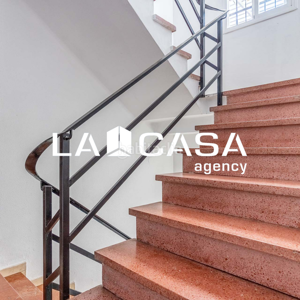 Foto ed69b27f-7235-4d7e-a409-60fdce04682c. Piso en Cruz Roja Sevilla