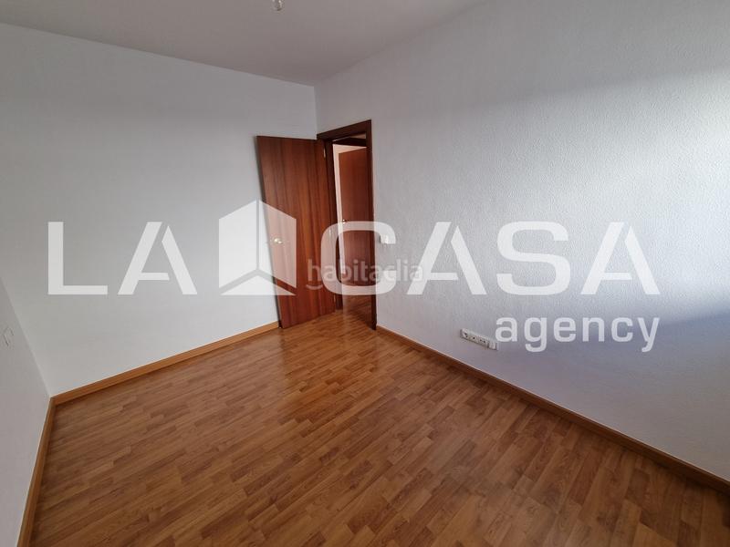 Foto 10df3b66-d645-487d-aeb2-e8f685886c2e. Appartamento con parcheggio in Arco Norte - Avda España Dos Hermanas