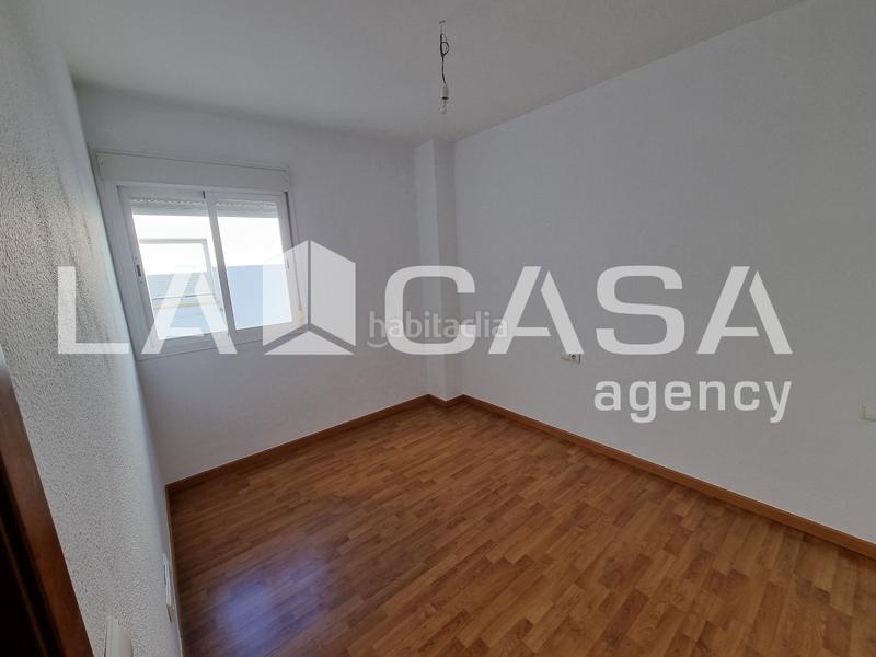 Foto 4d2147ea-9a11-436a-bff7-32d41354e325. Appartamento con parcheggio in Arco Norte - Avda España Dos Hermanas