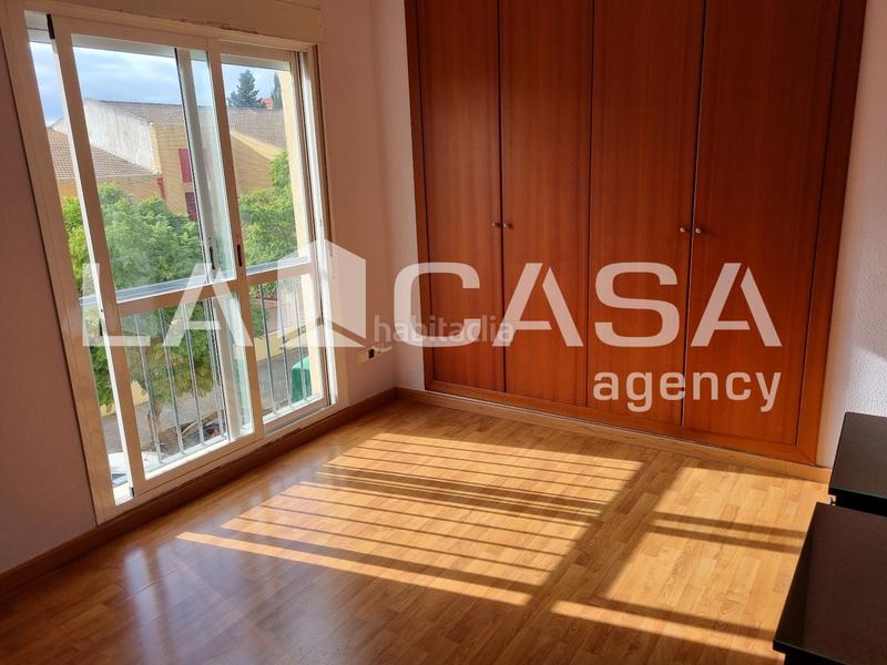 Foto c272fb9a-c014-4a0e-9eb3-38286fa13c82. Appartamento con parcheggio in Arco Norte - Avda España Dos Hermanas