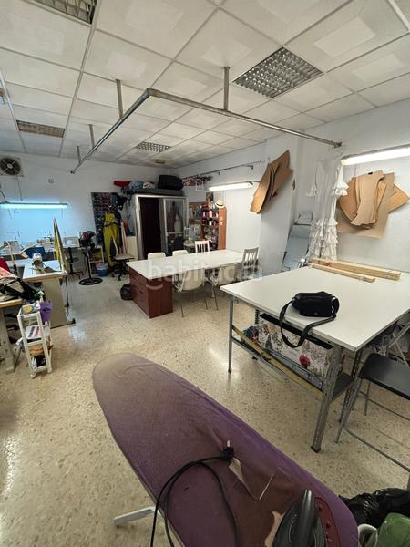 Foto f8d93d73-5d41-471e-8c92-0b5f802863f3. Business premise in El Plantinar - Avda. La Paz - El Juncal Sevilla