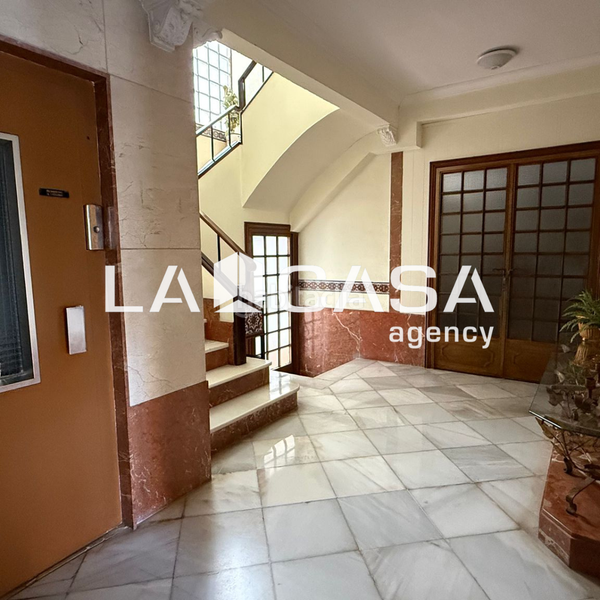 Foto 4798fd3a-e0ca-43d1-92fc-68bb76ae1293. Piso en San Julián Sevilla