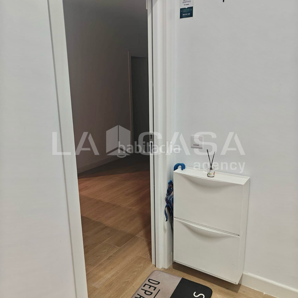 Foto d79440fe-d8ce-48b0-9a0c-af17d74db27b. Rez-de-chaussée dans Villegas Sevilla