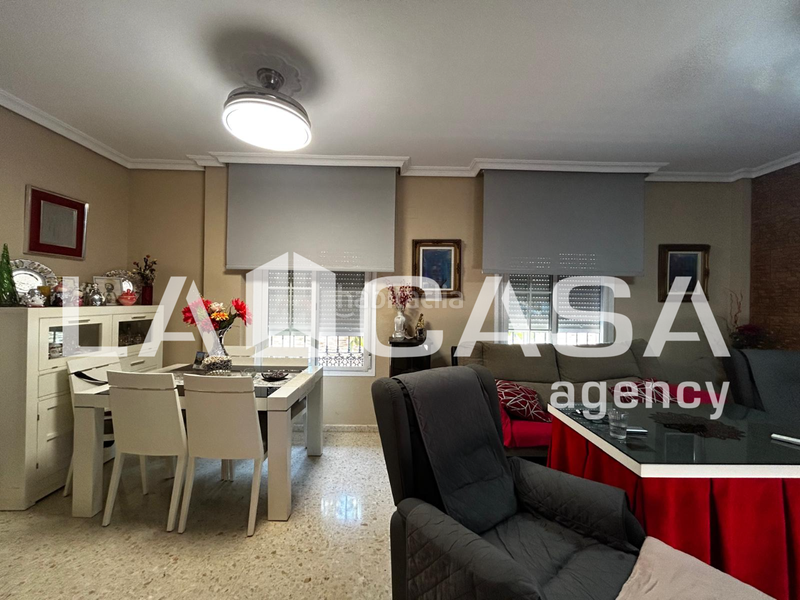 Foto dff8116c-dfcc-4105-bf4a-044fa2881b7f. Chalet con parcheggio piscina in Olivar de Quintos Montequinto