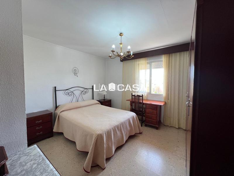 Foto 0b3aad53-e930-4b05-8993-c22b6bf5dc74. Flat in Bajadilla - Fuente Nueva Algeciras