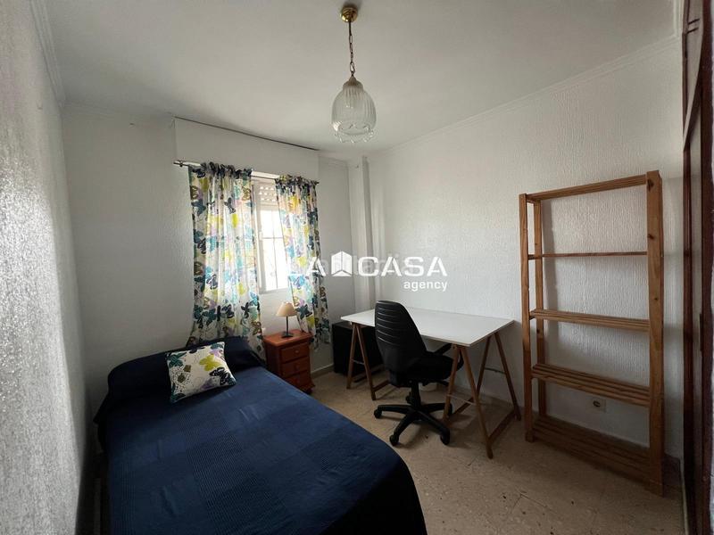 Foto 13a5480b-80e4-4b96-a4b3-c6ff52d6e872. Flat in Bajadilla - Fuente Nueva Algeciras