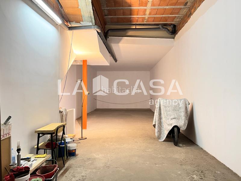 Foto 1c92dd38-ca11-45ef-b294-3dbe0676c20a. Local comercial en Llefià Badalona