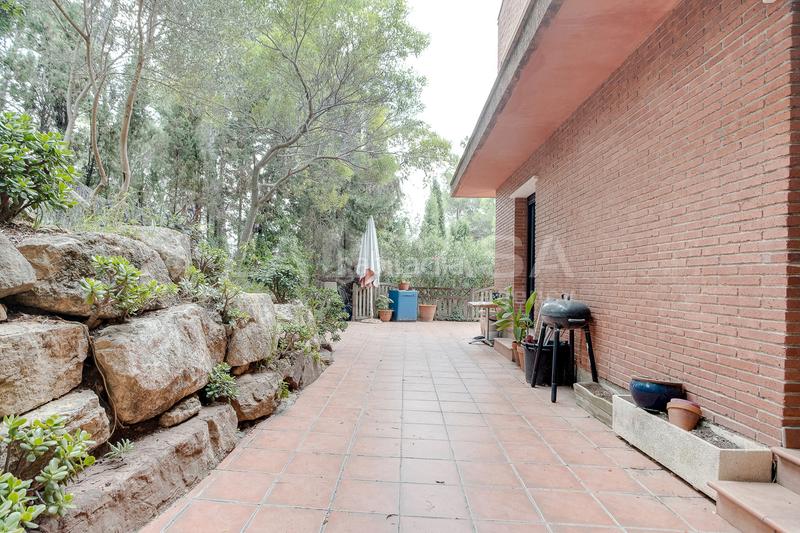 Foto 80983cbc-fe87-4108-849d-c3a941afedca. Casa amb calefacció aparcament piscina a Corbera de Llobregat