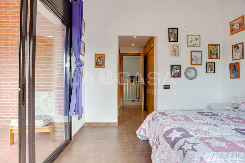 Foto 121d0fe5-f31a-4936-b157-88cbbc326e9c. Maison avec chauffage parking piscine dans Corbera de Llobregat