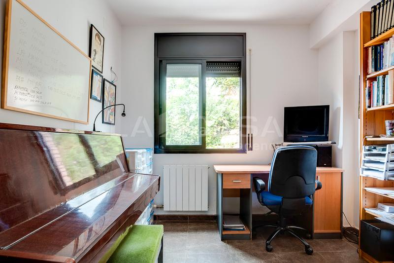 Foto bb3e16b7-6c75-45a5-80bd-d22be0af3a72. Maison avec chauffage parking piscine dans Corbera de Llobregat