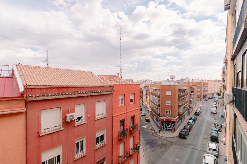 Foto 1e800a0e-bc18-4b6e-8f3b-c7096d9b9f3f. Piso en Comillas Madrid