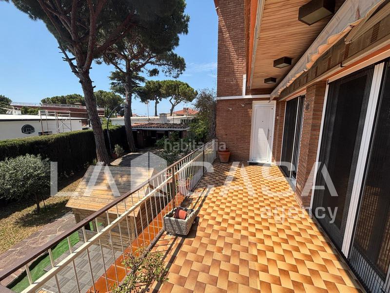 Foto 4b153d05-9b19-4c4e-b977-ca5636ee8654. Casa amb aparcament a Premià de Dalt