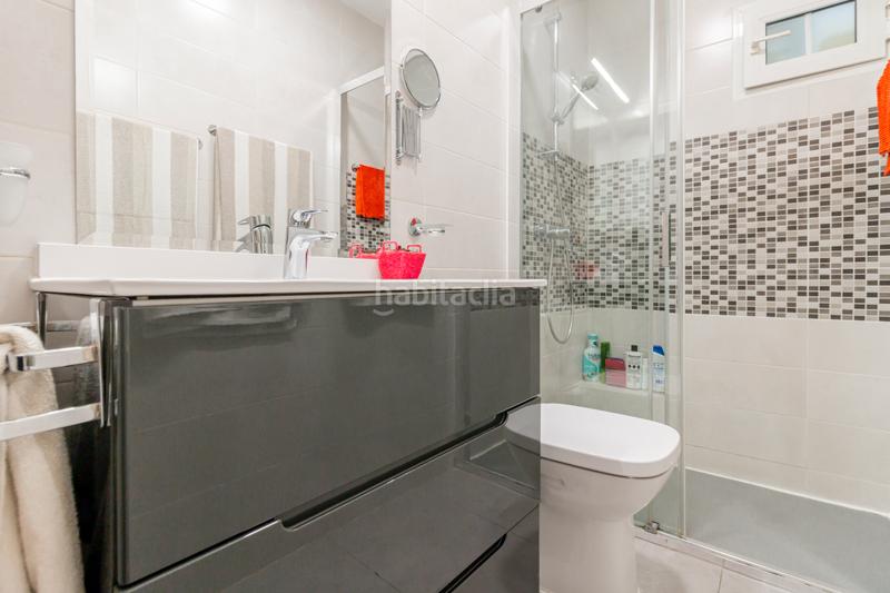 Foto 0bae7ef5-6ceb-4f44-9284-5c5a4efece0e. Flat with heating in Abrantes Madrid