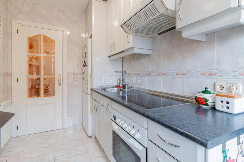 Foto e7dbd63c-4d91-44bc-9f0a-16b1933ec46a. Flat with heating in Abrantes Madrid