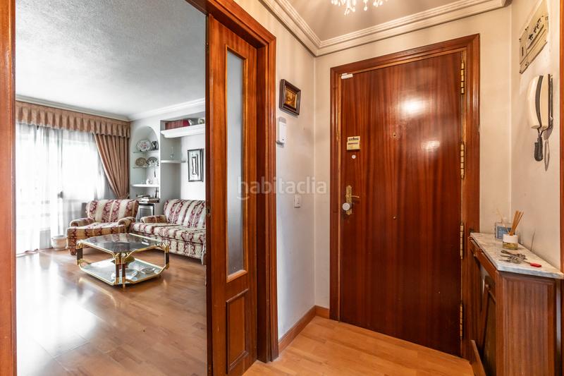 Foto b50a387e-8fd2-4a09-a76f-13e1f0880c32. Appartamento con riscaldamento parcheggio in San Isidro Madrid