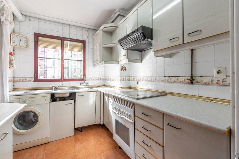 Foto 594492cc-aa54-4e19-bc9e-38ebcfeb5384. Pis amb calefacció aparcament a San Isidro Madrid