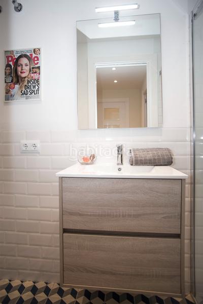 Foto b57491e1-d8be-4e07-b67a-0927480c5e4f. Etagenwohnung in Sants Barcelona