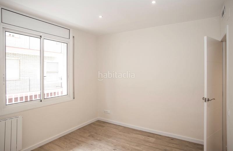 Foto 3e70d2c2-ab82-49cf-9ec6-f412855574ed. Piso en Sants Barcelona