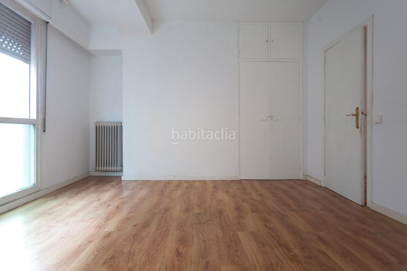 Foto 39d61b6c-2c2f-47ec-826b-a707ef642901. Etagenwohnung mit heizung in La Salut Barcelona