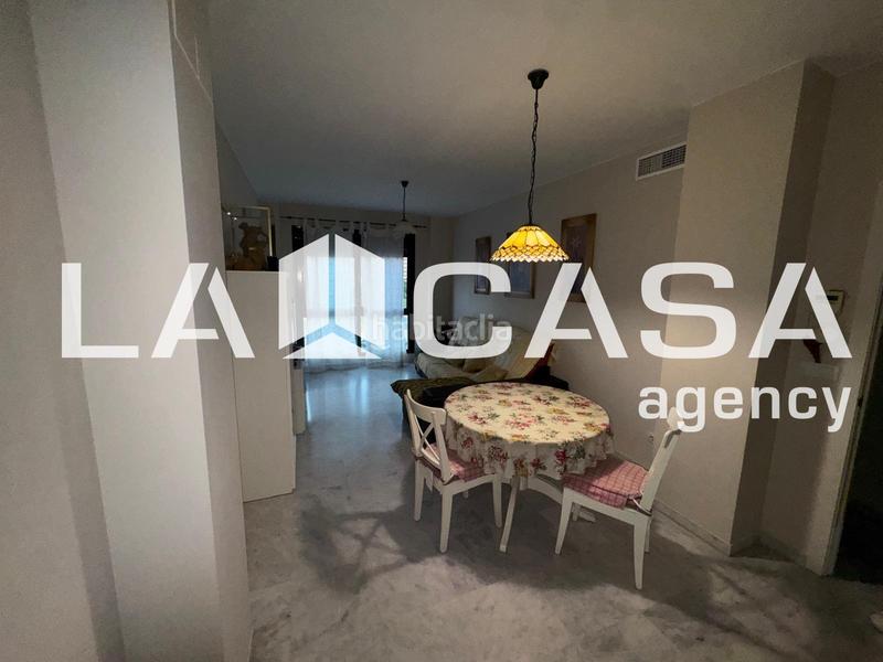 Foto 0a04d1e0-b73e-4bd7-80cd-ead3b79c75e3. Piso en Bellavista Sevilla