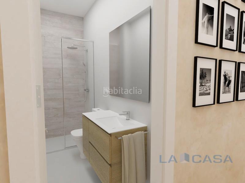 Foto b2ad7e44-09a5-4881-aa46-5d6edf51ce64. Local comercial a Sant Ildefons Cornellà de Llobregat