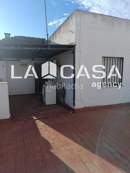 Foto 837bbad1-7311-46ba-a80f-0b4270594d31. Reihenhaus mit parking in La Motilla - Fuente del Rey Dos Hermanas