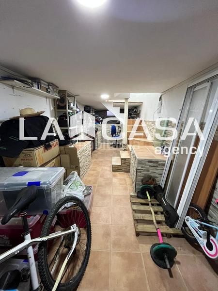 Foto 826b3703-38b0-4401-a85f-209f197f2a9d. Casa a schiera con parcheggio in La Motilla - Fuente del Rey Dos Hermanas