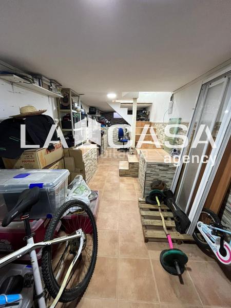 Foto 36eeea0a-069c-4d27-b808-b94c0507edb4. Casa adossada amb aparcament a La Motilla - Fuente del Rey Dos Hermanas