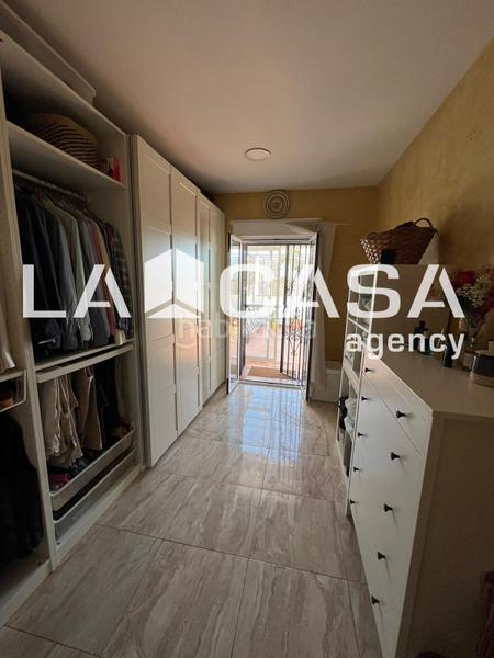 Foto 52eb9a93-0c7b-4a07-938c-0e346565e1d9. Casa adossada amb aparcament a La Motilla - Fuente del Rey Dos Hermanas