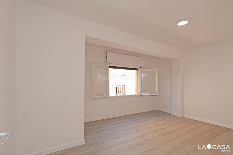 Foto 7d808f22-0dea-4a75-8396-d686caa05037. Piso en Can Clota Esplugues de Llobregat