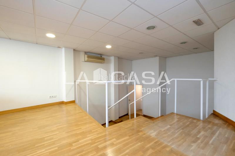 Foto 9b3d009e-bed2-4148-b335-f84a8926cbf0. Local comercial en Porta Barcelona