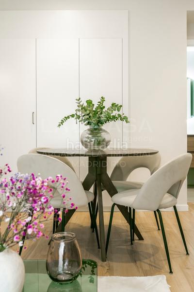 Foto 95896eb2-ab97-4cc3-bf61-8c29704140e5. Flat with heating in Nueva España Madrid