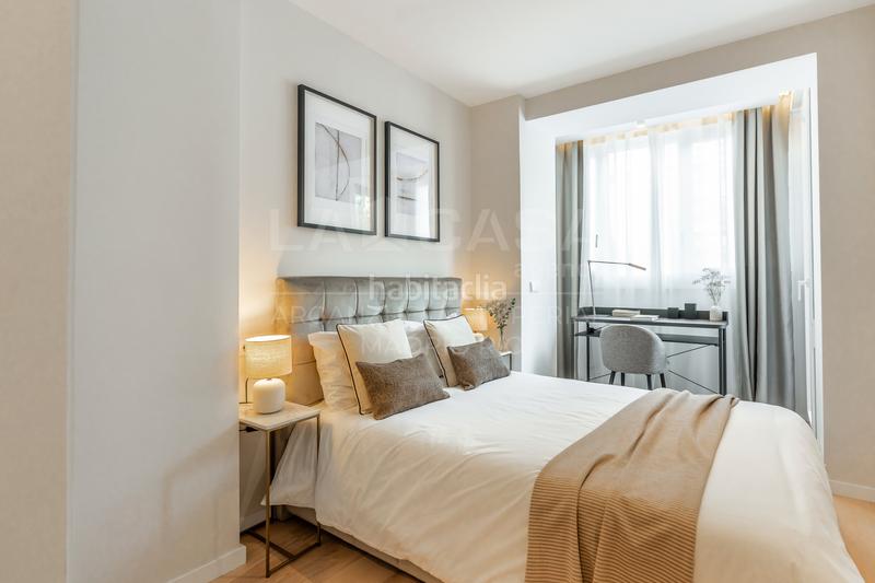 Foto fc49f5f5-4bdf-4ca7-aa29-d3d7f5dcfc80. Flat with heating in Nueva España Madrid