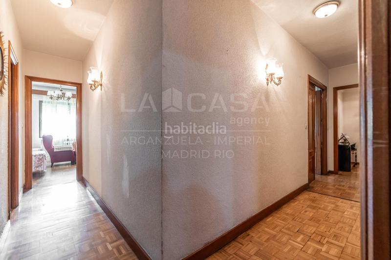 Foto c1865ded-7328-4cca-b685-2deda462d8c2. Piso en Imperial Madrid