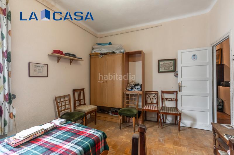 Foto dbf2b55e-df8f-4c0a-acd2-38ff97ae53e5. Attique avec chauffage dans Delicias Madrid