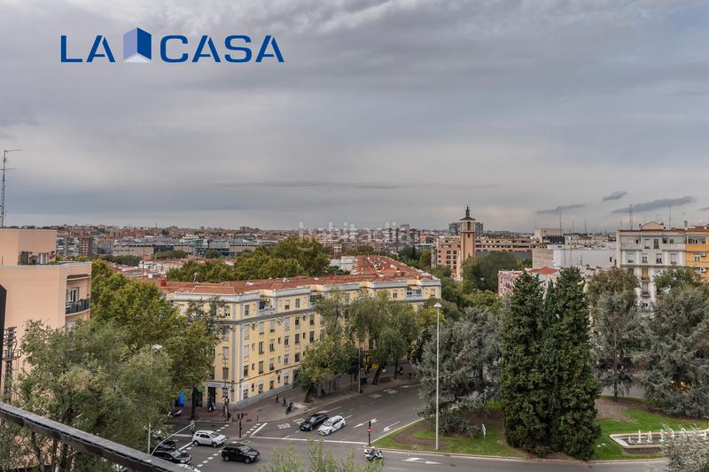 Foto acbffe1f-1215-4f28-a1d0-b6ea79894f06. Dachwohnung mit heizung in Delicias Madrid