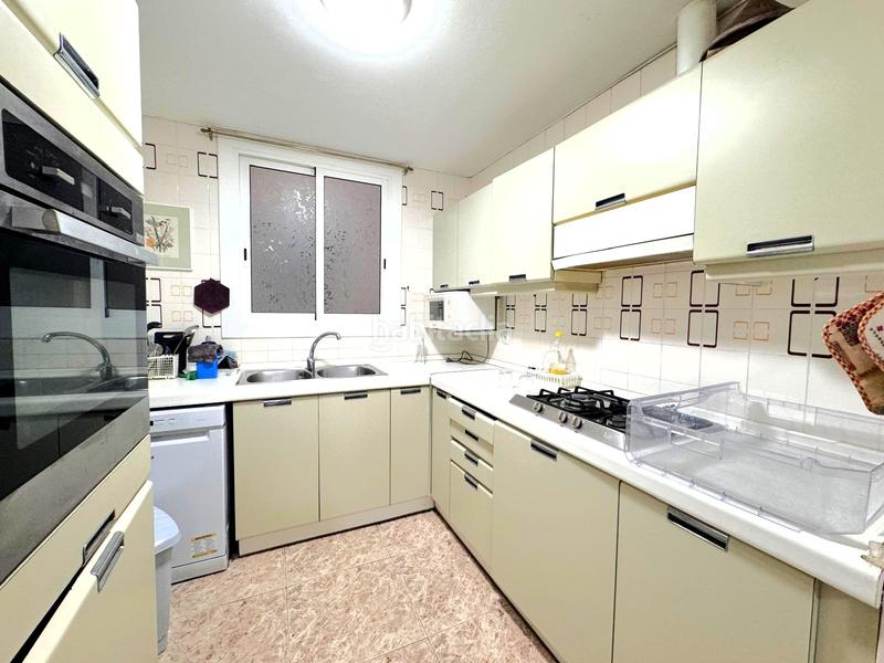 Foto dfce92b4-1922-48d5-9a7d-6bab2e7539c9. Appartement avec chauffage parking dans Barri de les Corts Barcelona