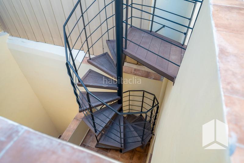 Foto 7654396a-eec2-49e4-b7c5-7d7f32f5df30. Casa en Centre Sant Boi de Llobregat