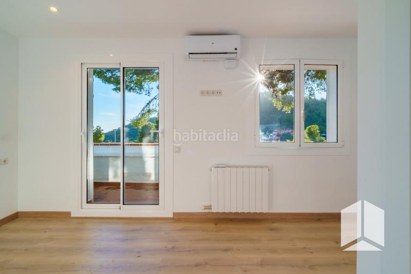 Foto 8f84e7c8-ae4f-4f40-b7c2-94ec49d1b92b. Maison jumelée avec parking dans El Poal Castelldefels