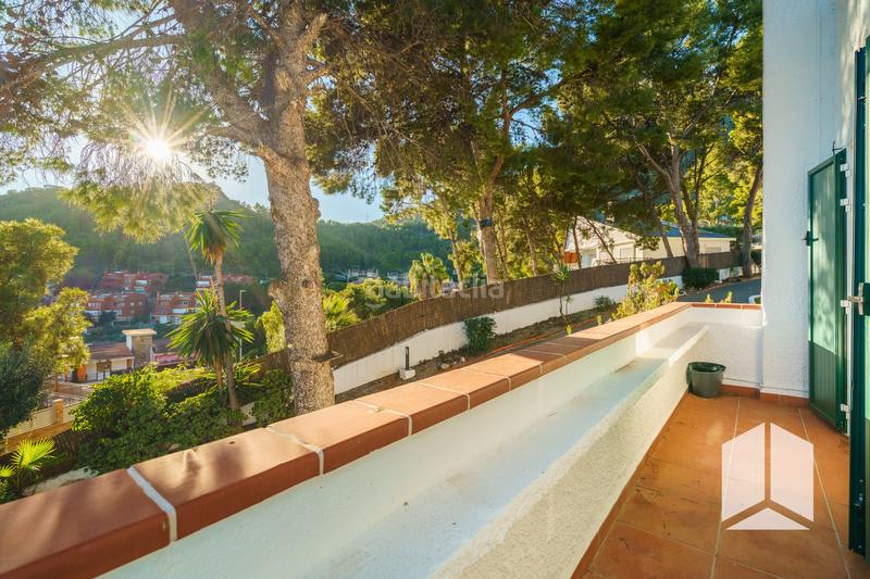 Foto 0fa7c112-e0a3-4ff1-88d3-db340f9b5aa0. Semi detached house with parking in El Poal Castelldefels