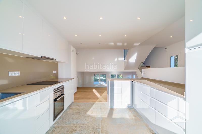 Foto c572e4e7-7c10-44d4-81de-5b542faf66f6. Semi detached house with parking in El Poal Castelldefels