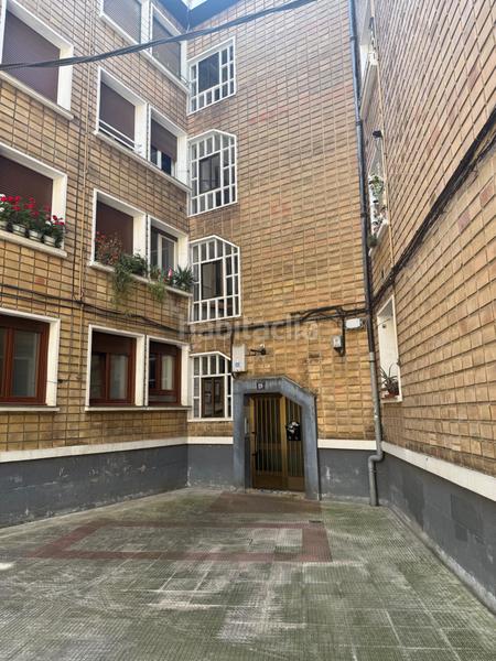 Foto ef6a28a1-d399-4ba0-a5cd-88122e9e9f96. Etagenwohnung in Rekalde Centro Bilbao