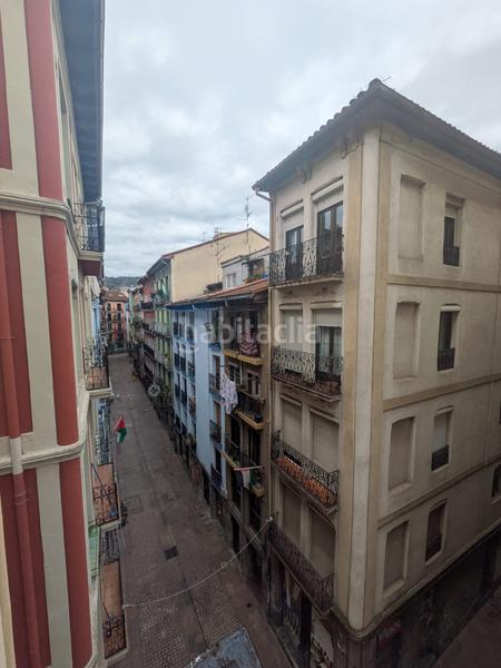 Foto ed70a988-e235-466f-aa68-86442ed51f2b. Piso en Casco Viejo Bilbao