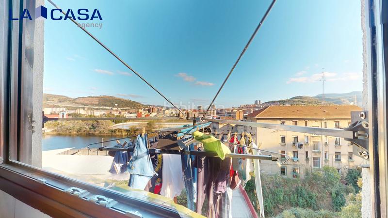 Foto 5b9437ae-7e92-4348-a286-311219adb26e. Etagenwohnung mit heizung in Burtzeña Barakaldo